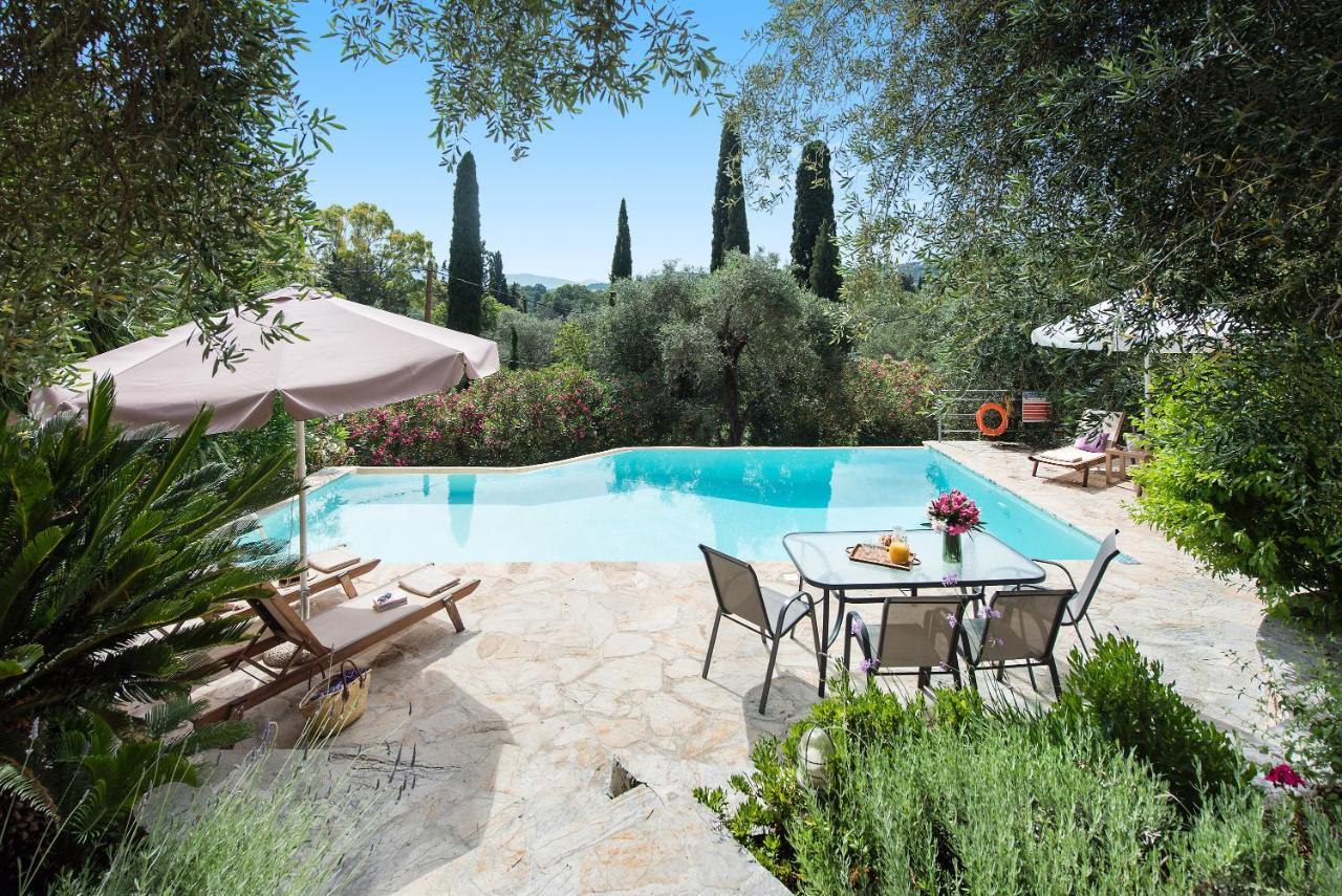 Villa Lofos Kassiopi Esterno foto